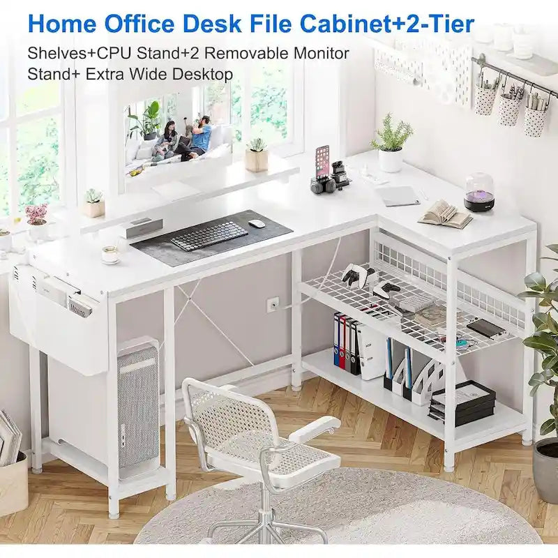 Petit bureau de jeu avec prises de courant