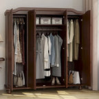Armoire-penderie Kyle à 4 portes en bois massif 100 % Palace Imports, avec portes en bois massif ou miroir