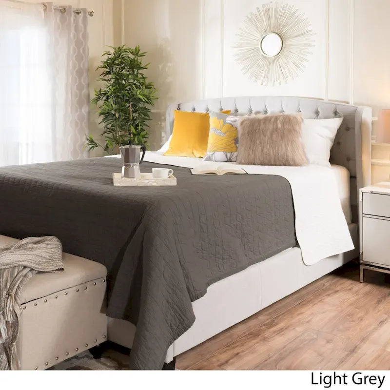 Ensemble de lit queen tapissé en tissu tufté, lit plateforme moderne du milieu du siècle avec tête de lit