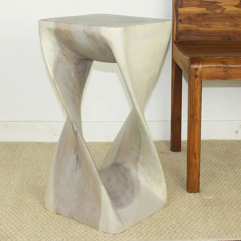 Tabouret torsion en bois massif 12"x12"x23", tabouret d'appoint sculptural fait à la main, finition huile grise