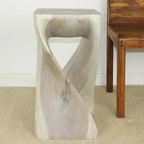 Tabouret torsion en bois massif 12"x12"x23", tabouret d'appoint sculptural fait à la main, finition huile grise